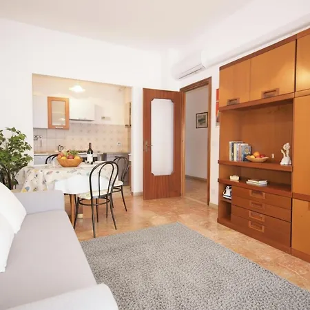 Kennedy 2 دْيانو مارينا