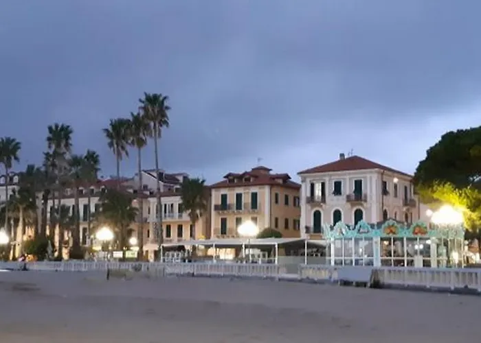 Kennedy 2 Apartment *